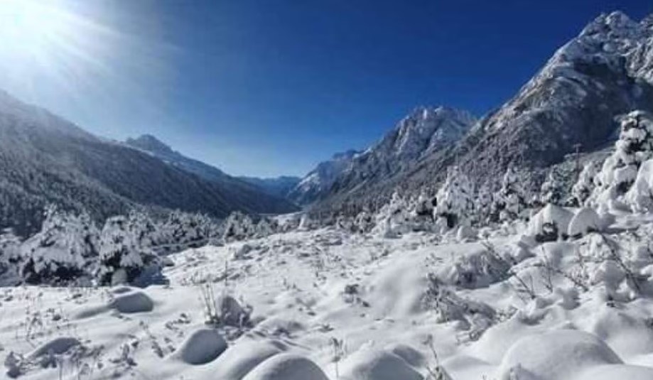 Tour to the Snow Clad Lachen in Sikkim