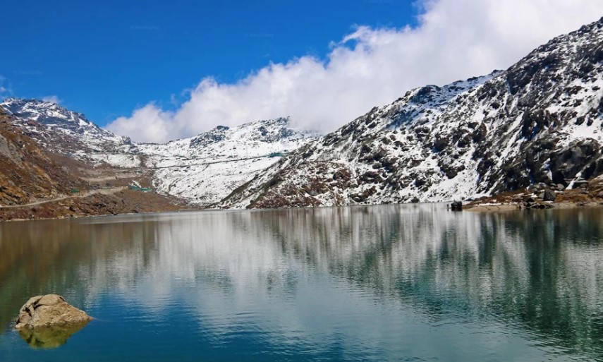 Travel to Enchanting Tsomgo Lake Sikkim