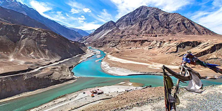 10 Incredible Places to Visit Near Ladakh