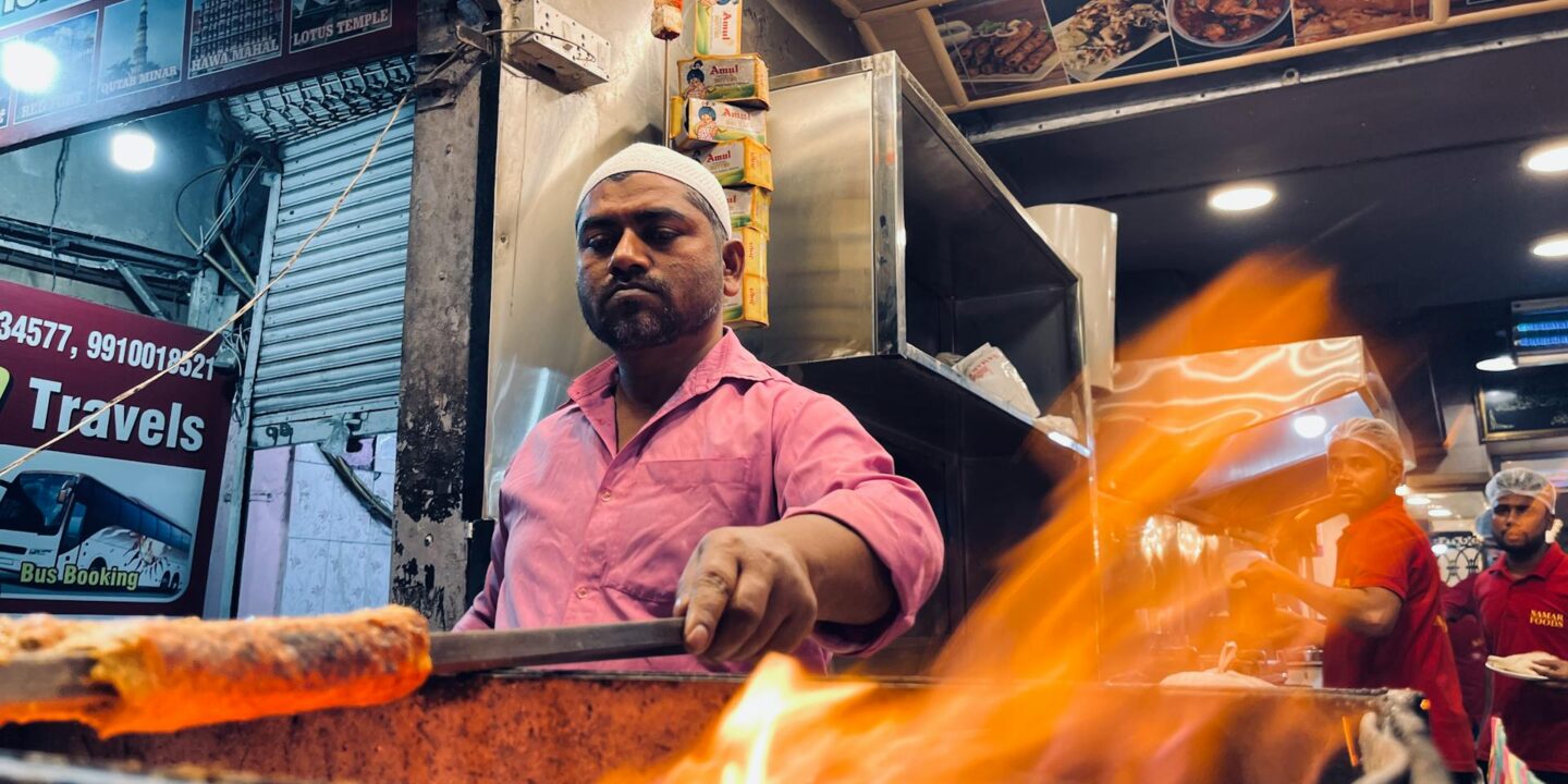 Best street food experiences in Delhi A travel guide