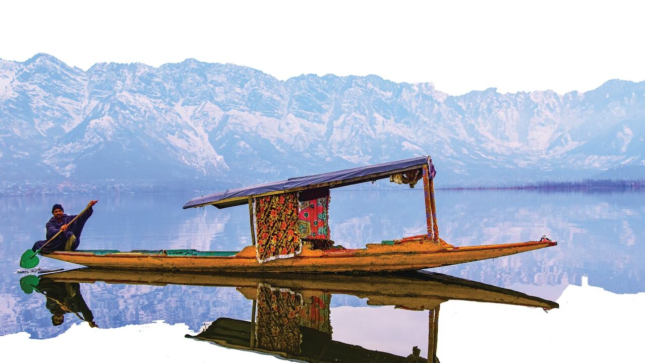 kashmir-travel-destinations-01